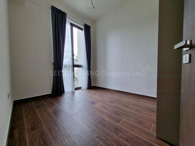 1 Bed Condo for Rent in  Holland Grove Road - Image 3